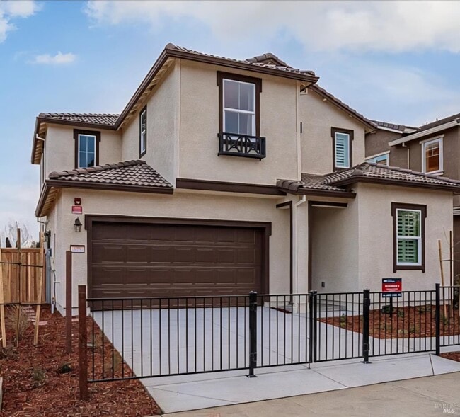 Building Photo - 525 Aliki Dr