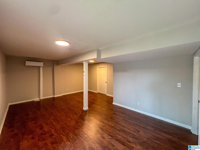 Building Photo - 2417 Eagle Ct