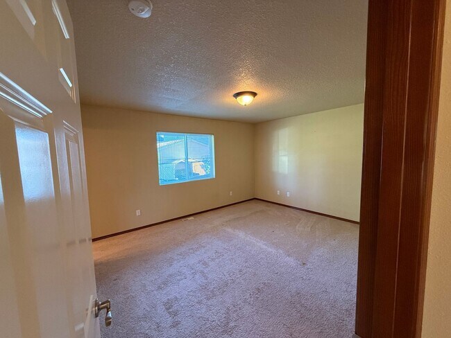 Building Photo - Cozy 3Bd Ranch in Vancouver!