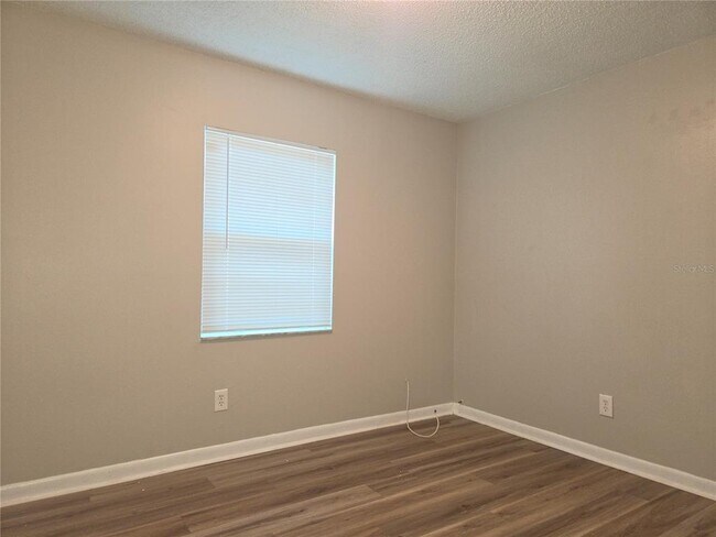 Building Photo - 2410 W Cypress St