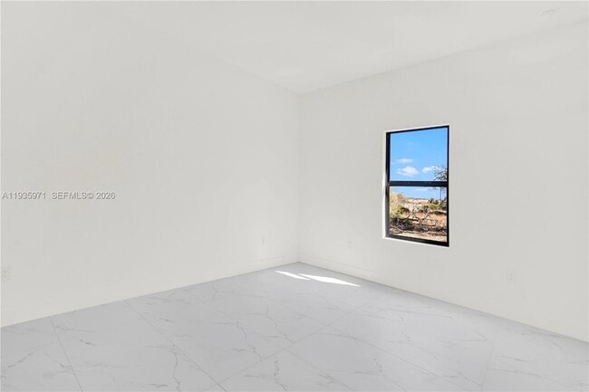 Building Photo - 66 Organ St