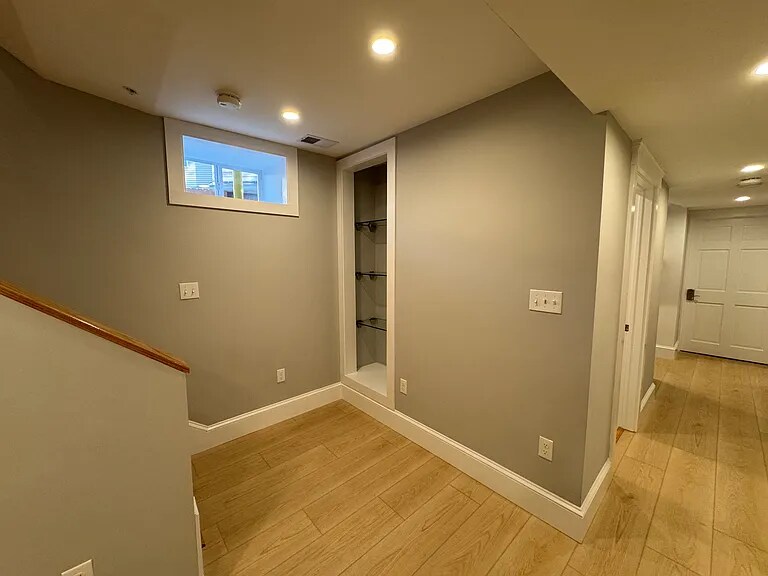 Building Photo - 86 Orchard St