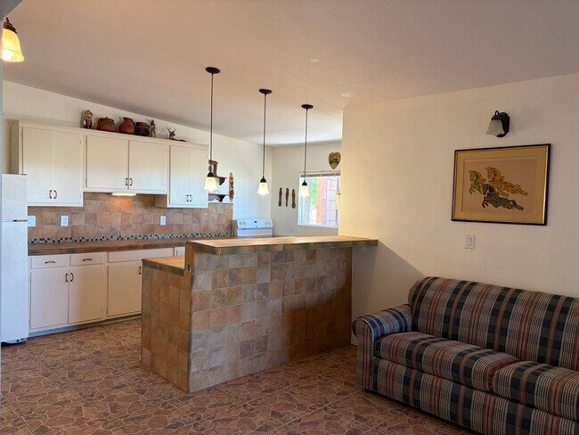 Building Photo - 3Bedroom/1.5 Bath Homeon 2.5 Acres...Rural Living At It's Best and For Only $2100 a Month