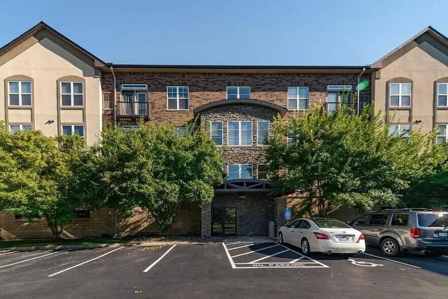 Building Photo - 13580 Technology Dr