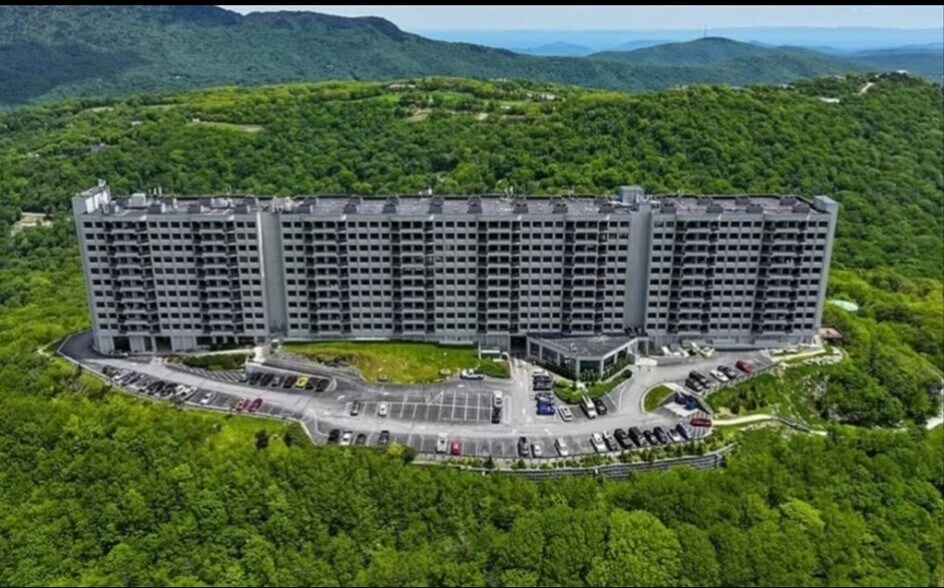 Building Photo - 303 Sugar Top Dr