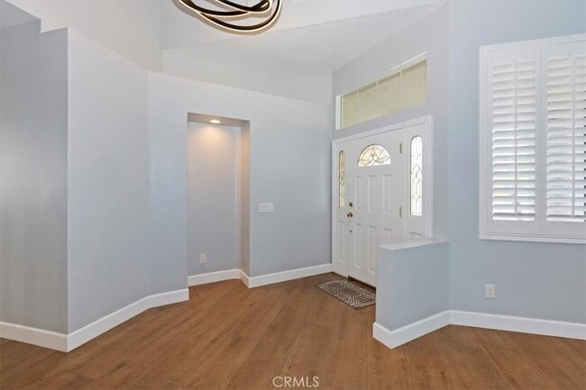 Building Photo - 2446 Cll Bienvenida