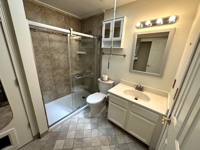 Building Photo - Summer Valley 3 Bed 2 Full Bath Home. 1 Car Garage. Large Deck. Move In Ready.