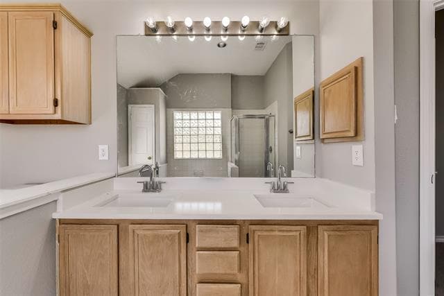 Building Photo - 503 Las Cruces Dr