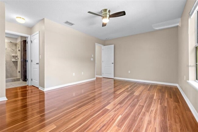 Building Photo - 2020 Greenwood Valley Dr