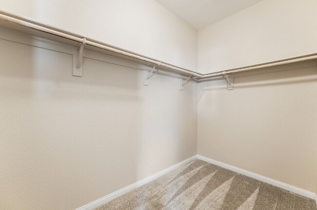 Building Photo - 3 Bedroom Townhome for Rent in Cadence Henderson | Solar Home | Master-Planned Community Near Las...