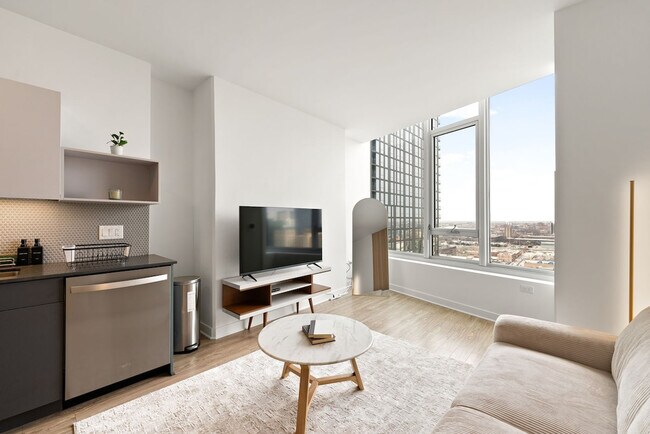 Building Photo - 720 S Wells St
