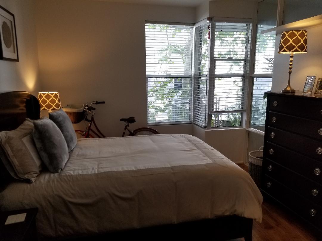 Building Photo - 101 Market St