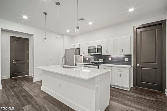 Building Photo - 3127 Tulsa Ave
