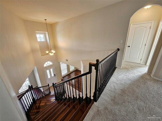 Building Photo - 26 Wisteria Dr