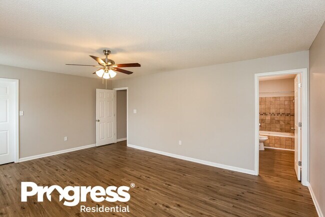 Building Photo - 1560 Orchestra Way