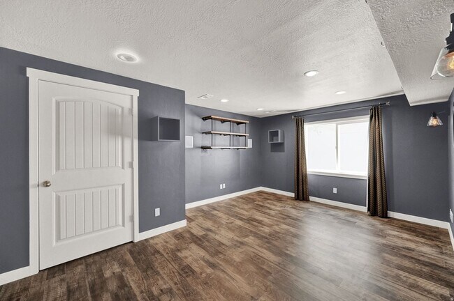 Building Photo - 774 Star Spangled Dr