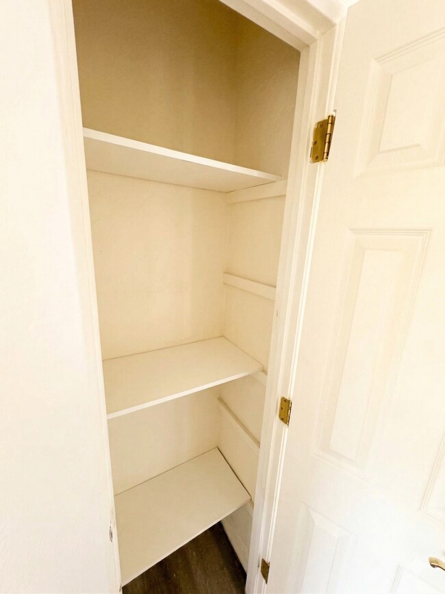 Building Photo - Newly Remodeled 3BR Home in Coquina Key – Large Yard with Dual Side Access