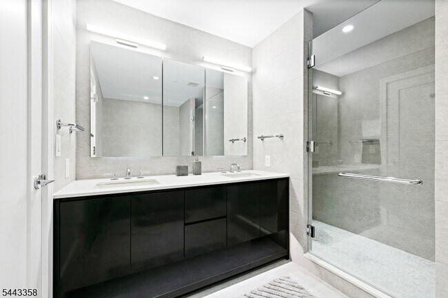 Building Photo - 30 Melrose Terrace