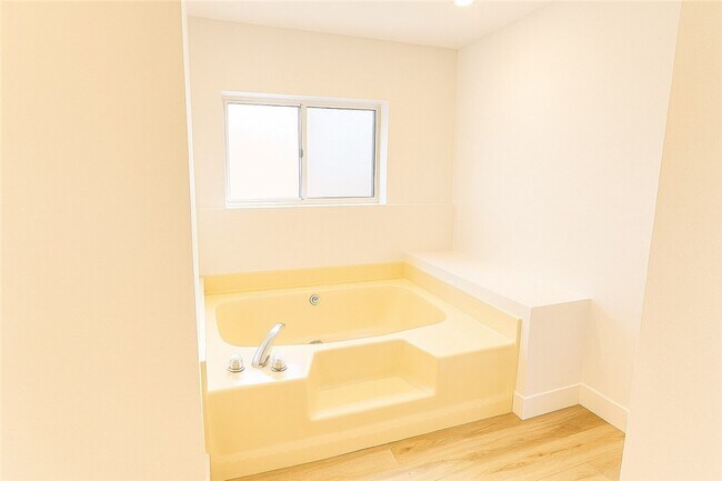 Building Photo - 68900 Lozano Ct