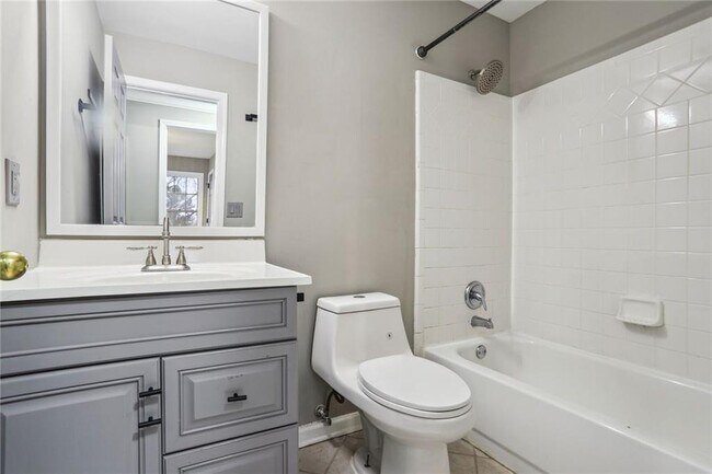 Building Photo - 2120 Sweetbirch Trail