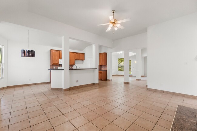Building Photo - 19311 Twin Buttes Dr