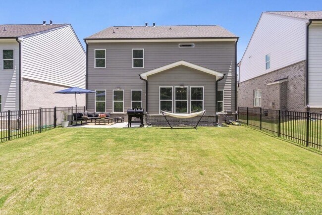 Building Photo - 2595 Whistler Wy NE