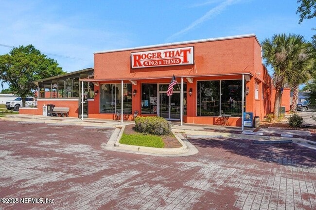 Building Photo - 1561 Stonebriar Rd