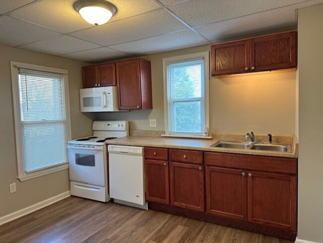 Building Photo - 142 S 29th St