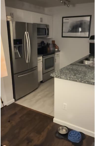 Kitchen - 1050 Eha St