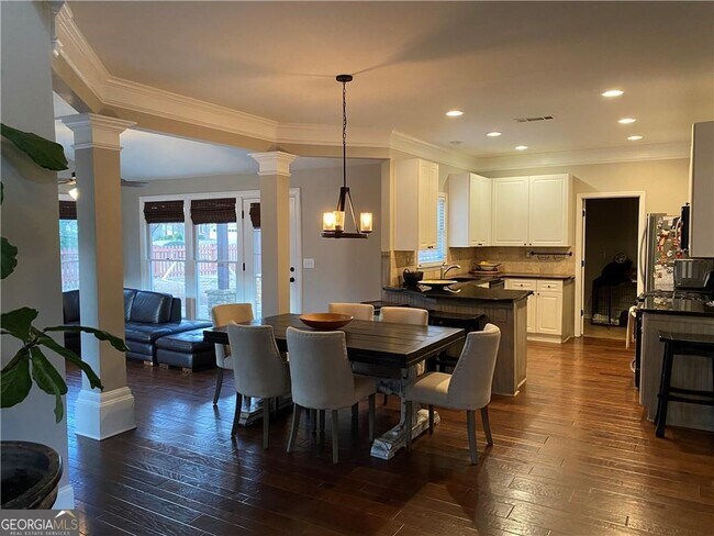 Building Photo - 1602 Chadwick Ridge Dr NW