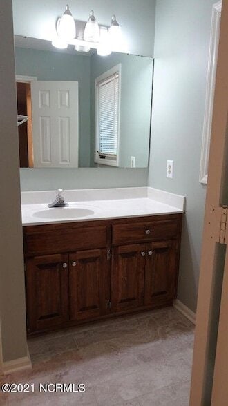 Building Photo - 1410 Monticello Dr