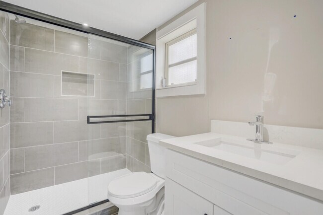 Building Photo - 13719 Via Aurora