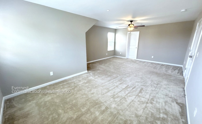 Building Photo - 5057 Falling Water Rd