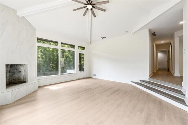 Building Photo - 1568 Niskey Lake Trail SW