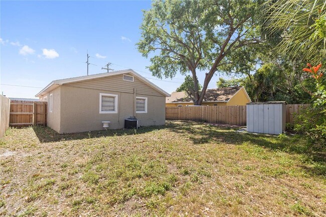 Building Photo - 3005 W Kathleen St