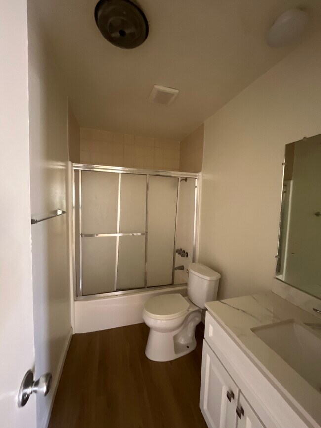 Building Photo - 11438 Killion St