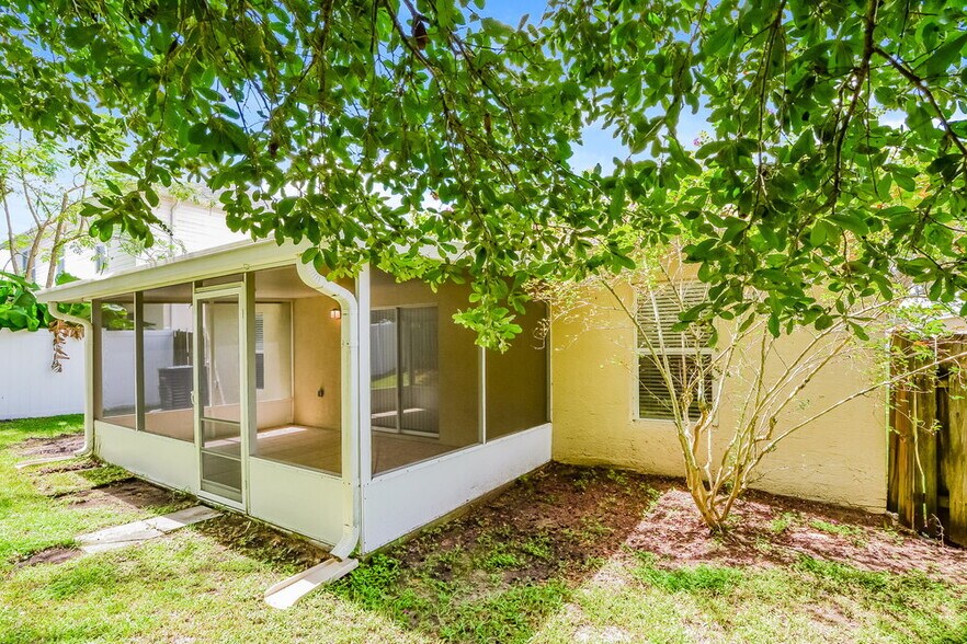 Building Photo - 4709 Fiske Cir