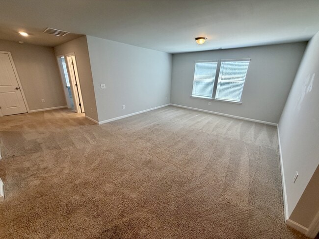 Building Photo - 540 Teversham Dr