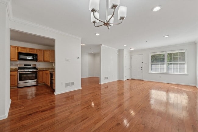 Primary Photo - Beautiful 2BR/2.5BA Townhome in Byers Stat...