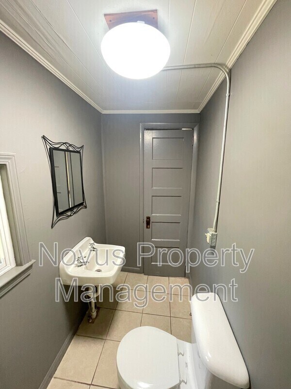 Building Photo - 107 Parson St