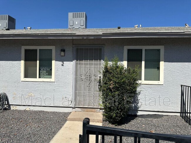 Building Photo - 2918 E Roeser Rd