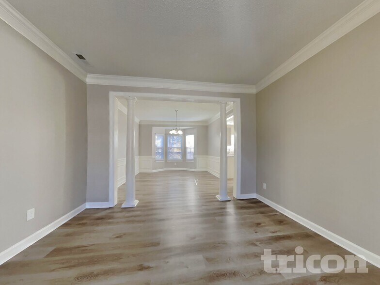 Building Photo - 6107 Tesh Ct