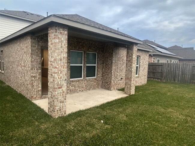 Building Photo - 32935 Turning Springs Dr