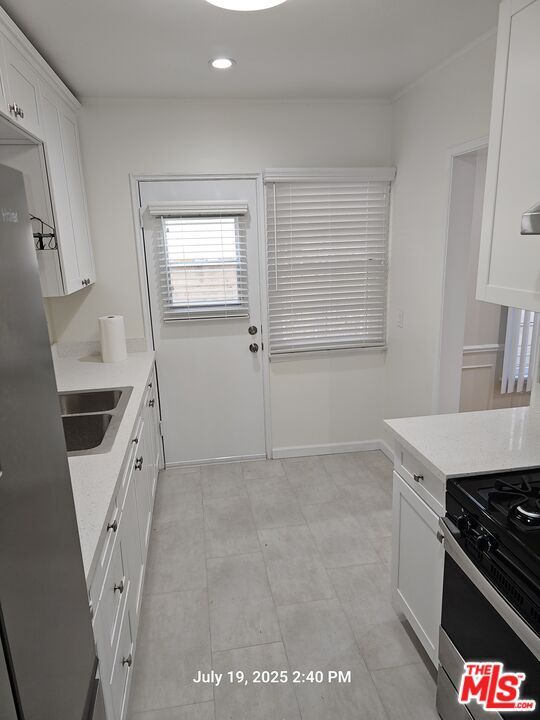 Building Photo - 5472 Edgewood Pl