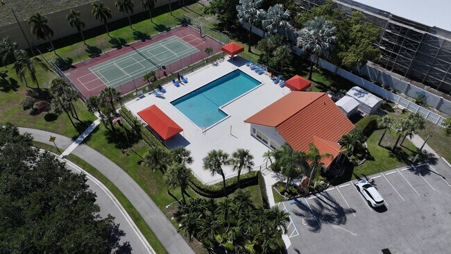 Building Photo - 15306 W Tranquility Lake Dr