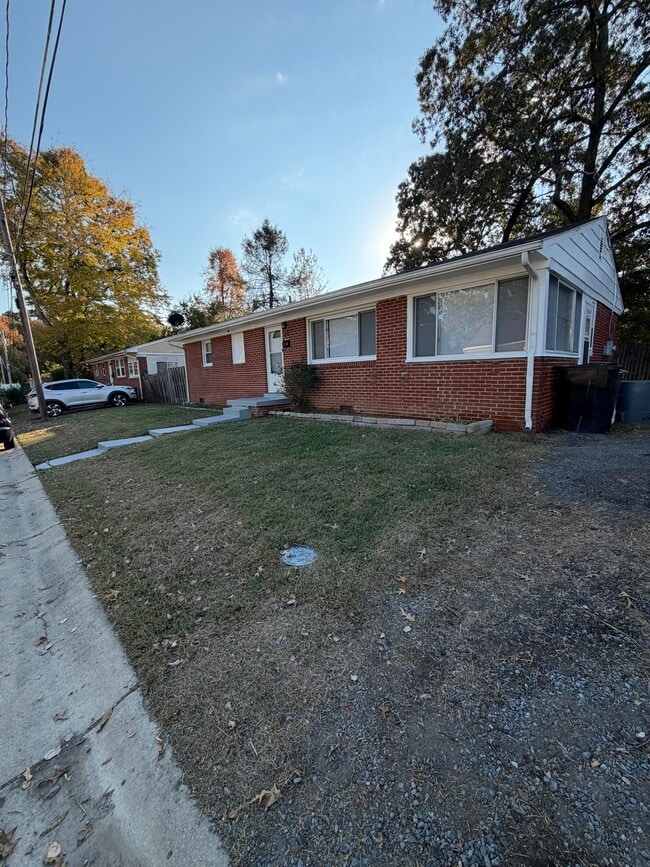Building Photo - 203 Ellerbe Dr