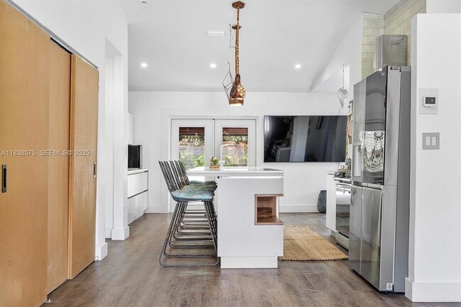 Building Photo - 266 NE 117th St