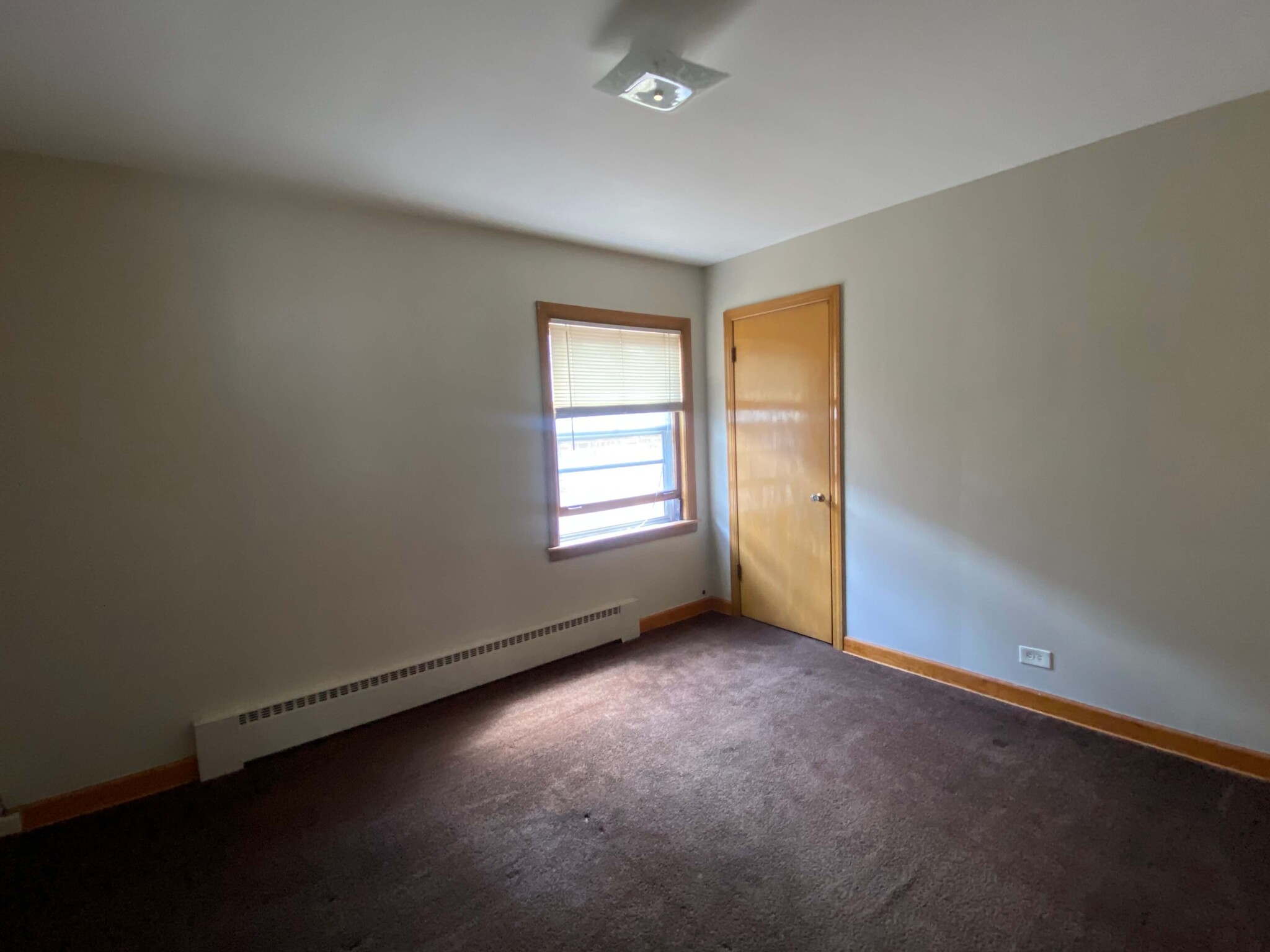 Building Photo - 6123 N Meade Ave