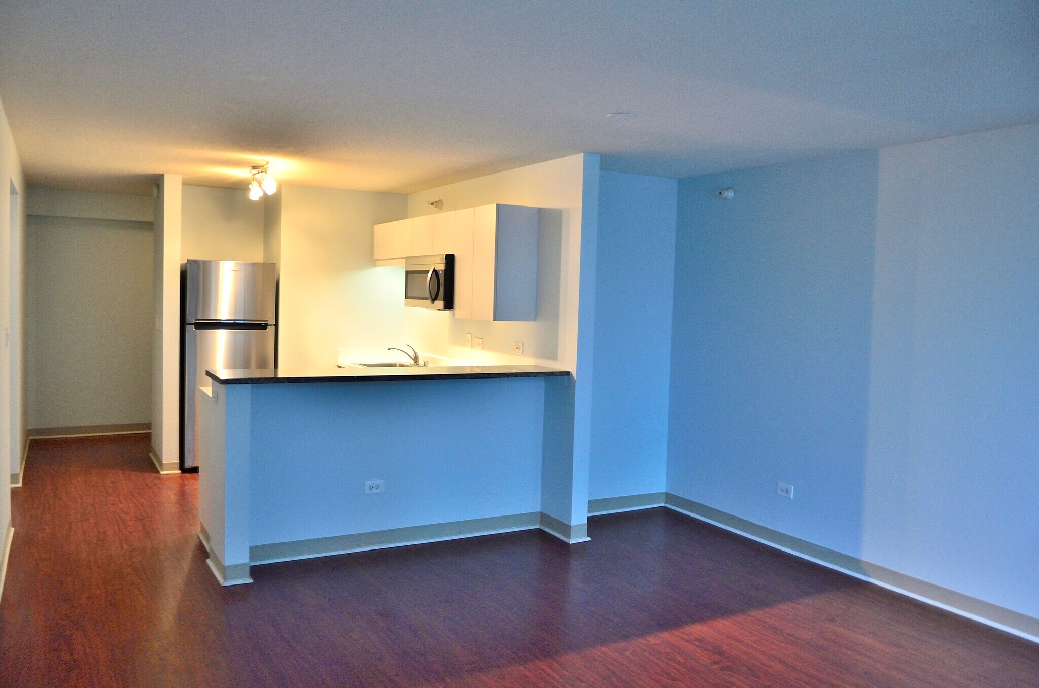 Building Photo - 2 E Erie St