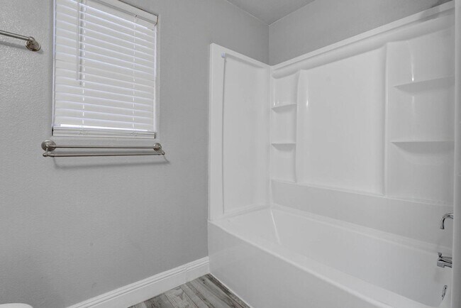 Building Photo - 6469 Abbey Door Ct